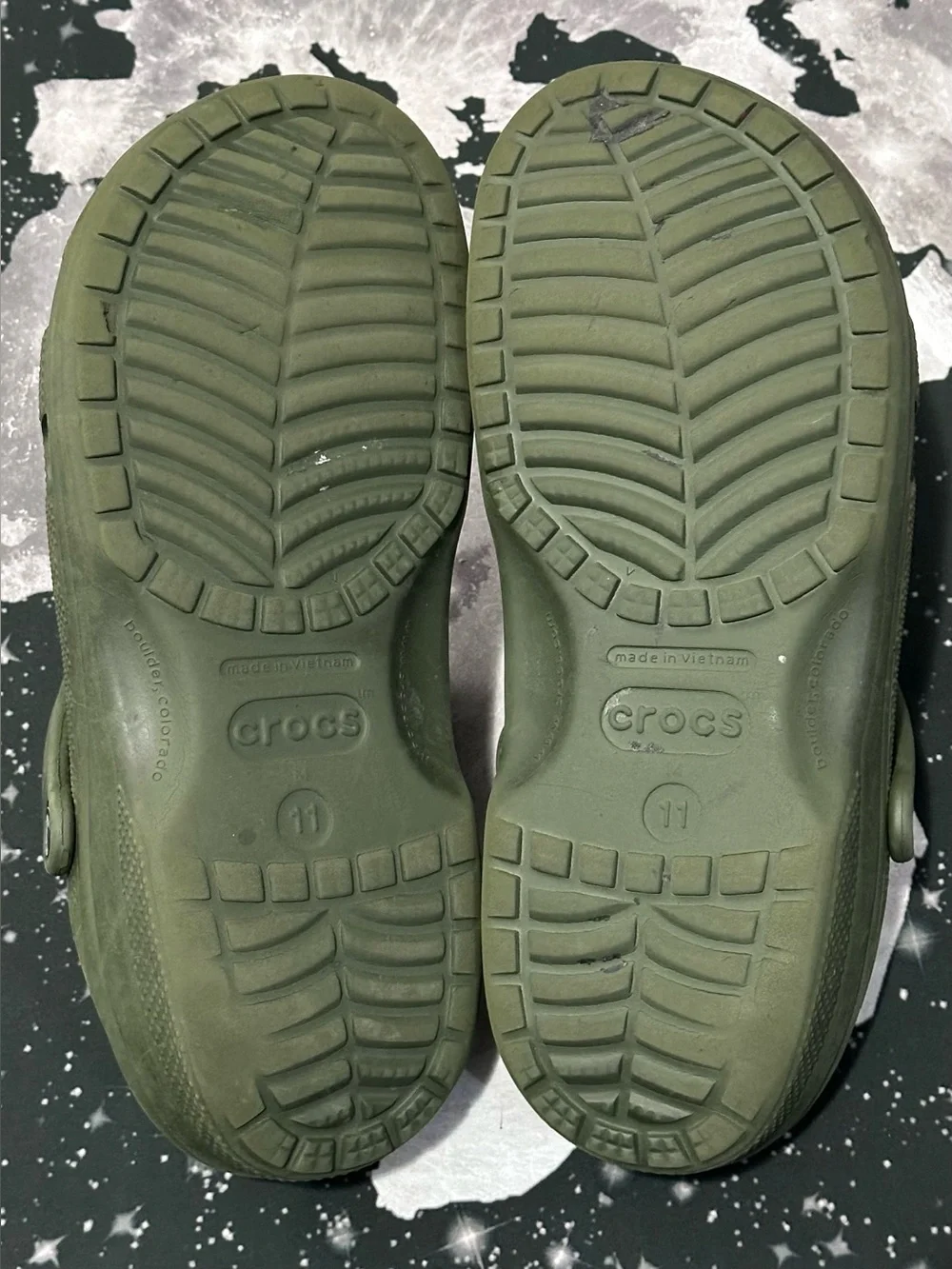 Crocs Army Green Colorway Mens Clogs Size 11
